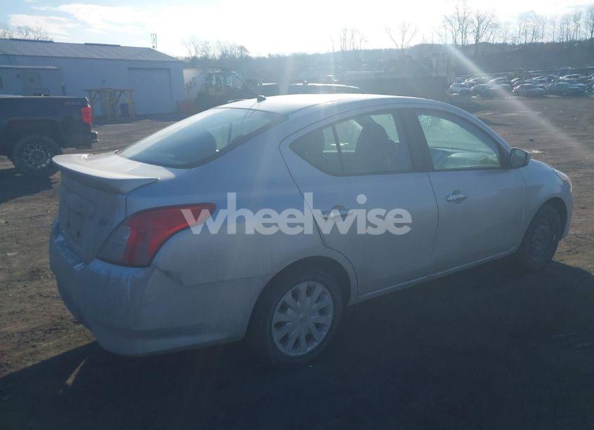 Photo 4 of 2019 Nissan Versa 1.6 SV (VIN 3N1CN7AP5KL859905)
