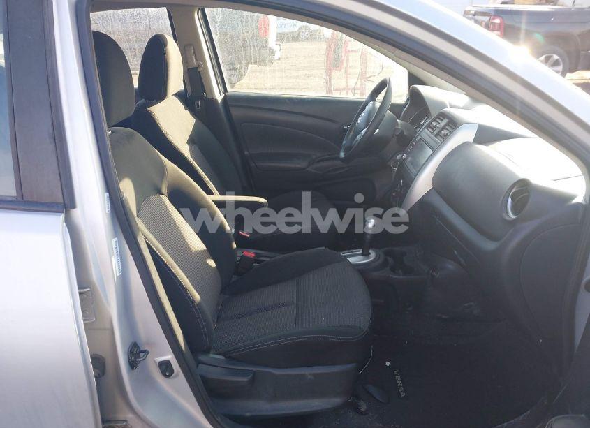 Photo 5 of 2019 Nissan Versa 1.6 SV (VIN 3N1CN7AP5KL859905)