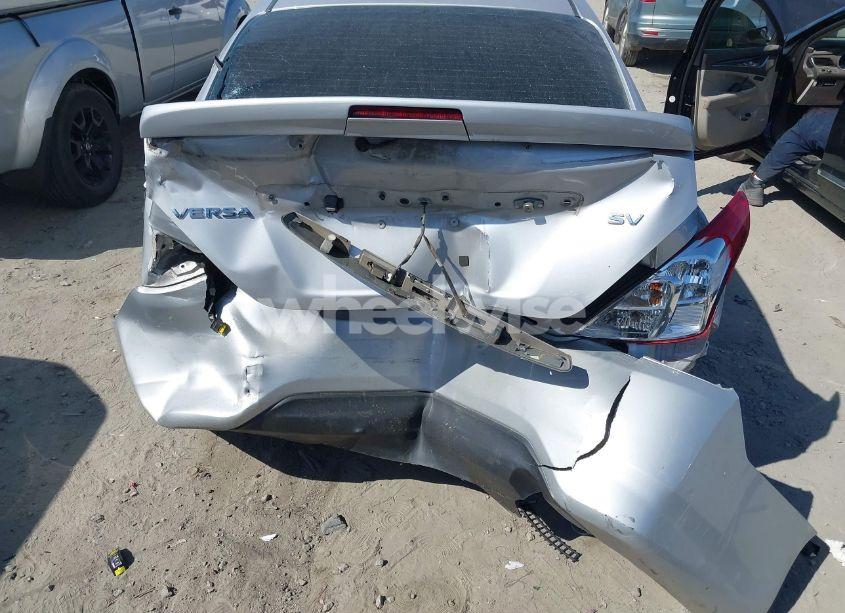 Photo 6 of 2019 Nissan Versa 1.6 SV (VIN 3N1CN7AP5KL869205)