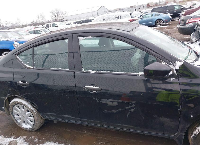 Photo 13 of 2019 Nissan Versa 1.6 S+ (VIN 3N1CN7AP5KL871021)