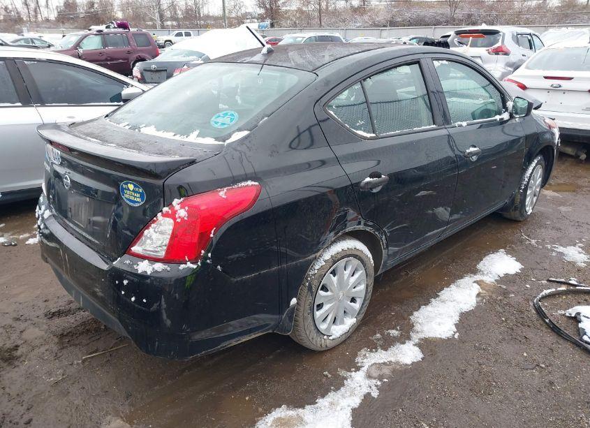 Photo 4 of 2019 Nissan Versa 1.6 S+ (VIN 3N1CN7AP5KL871021)