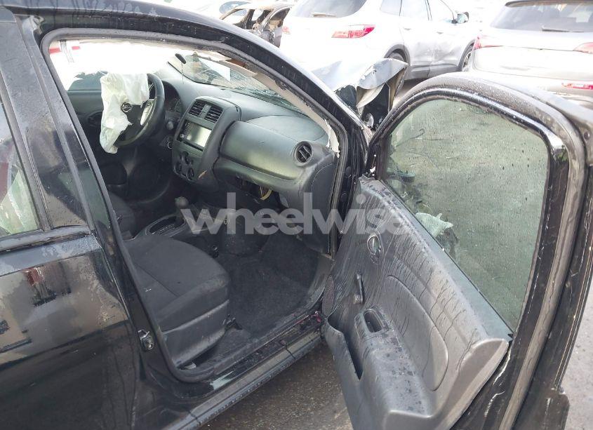 Photo 5 of 2019 Nissan Versa 1.6 S+ (VIN 3N1CN7AP5KL876445)