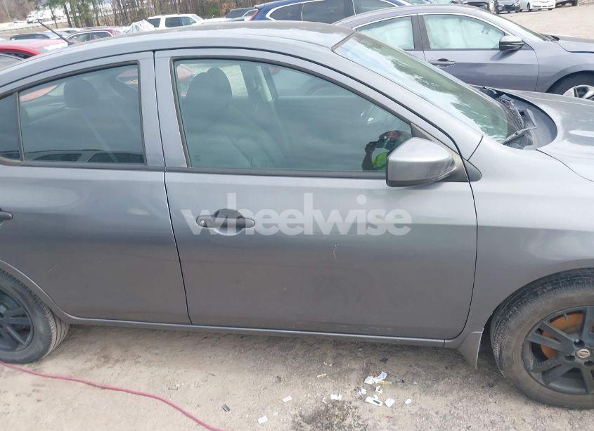 Photo 14 of 2019 Nissan Versa 1.6 S+ (VIN 3N1CN7AP5KL880107)