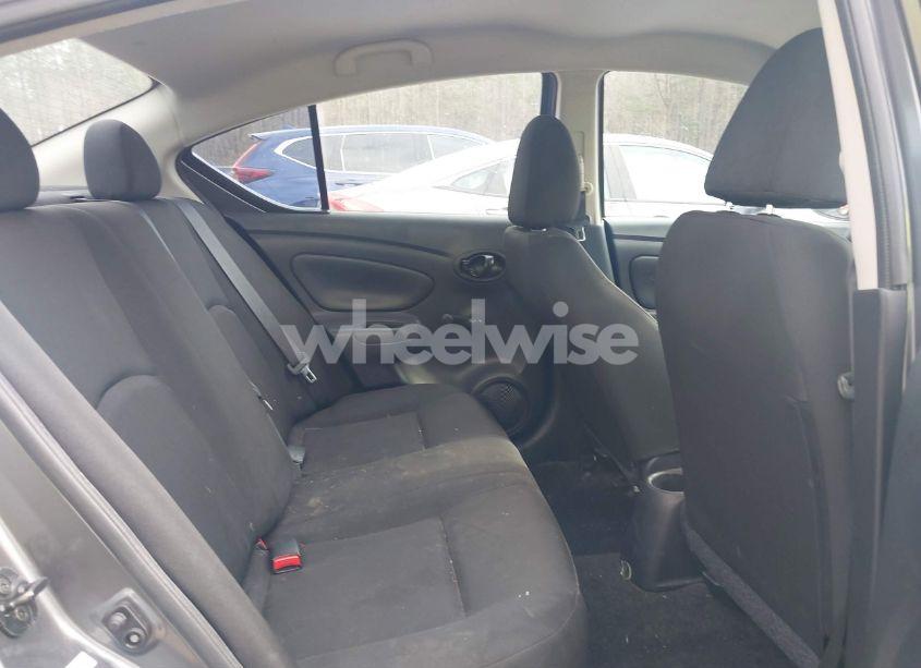 Photo 8 of 2019 Nissan Versa 1.6 S+ (VIN 3N1CN7AP5KL880107)