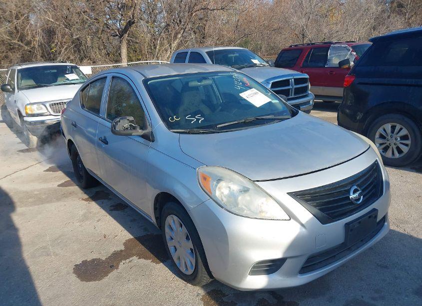 2012 Nissan Versa 1.6 S (VIN 3N1CN7AP6CL824436) main photo
