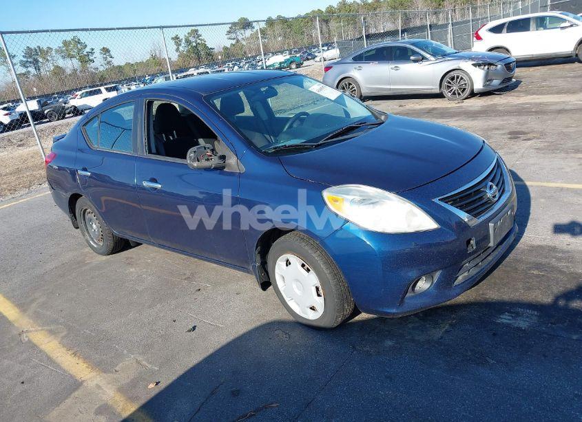 2013 Nissan Versa 1.6 SV (VIN 3N1CN7AP6DL846003) main photo