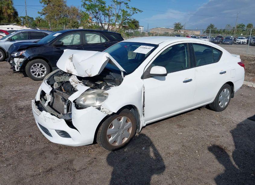 Photo 2 of 2013 Nissan Versa 1.6 SV (VIN 3N1CN7AP6DL853520)