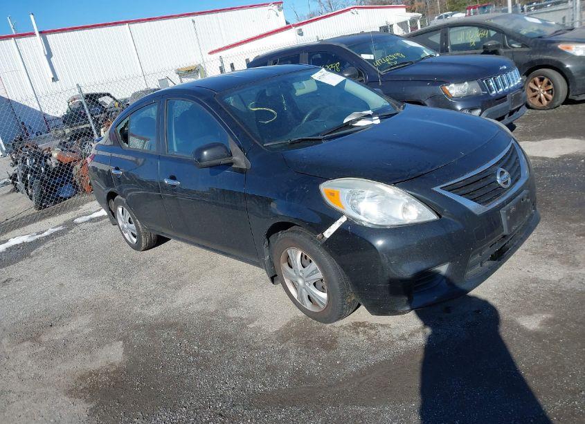 2013 Nissan Versa 1.6 SV (VIN 3N1CN7AP6DL868423) main photo