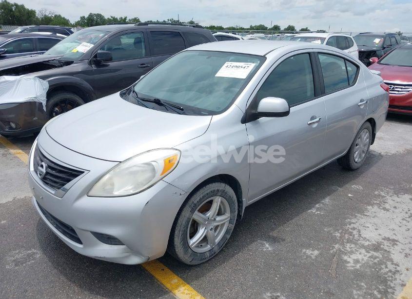 Photo 2 of 2013 Nissan Versa 1.6 SV (VIN 3N1CN7AP6DL871211)