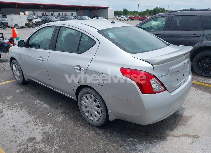 Photo 3 of 2013 Nissan Versa 1.6 SV (VIN 3N1CN7AP6DL871211)