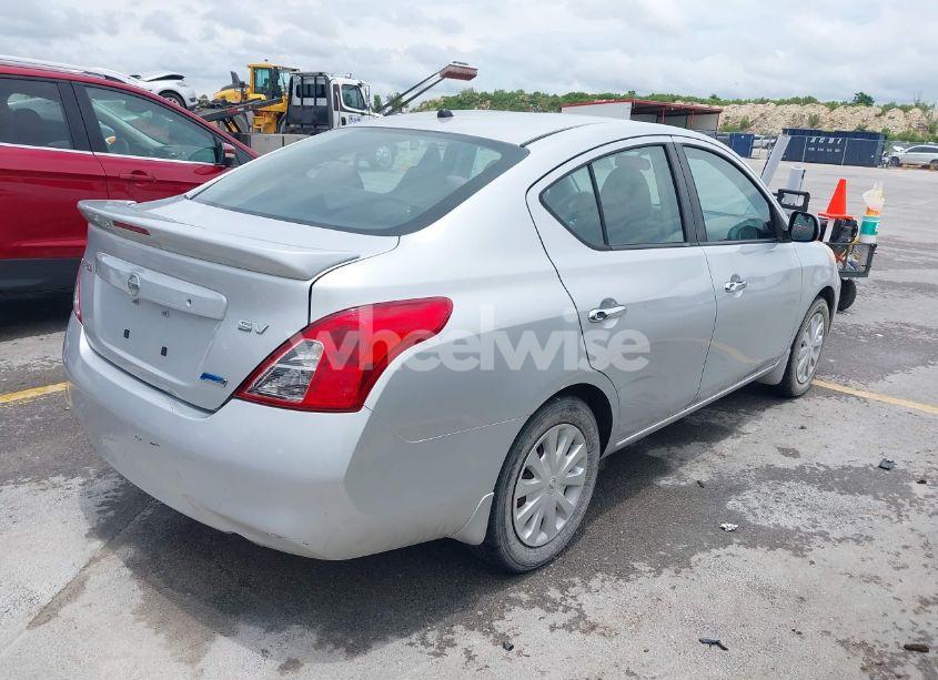 Photo 4 of 2013 Nissan Versa 1.6 SV (VIN 3N1CN7AP6DL871211)