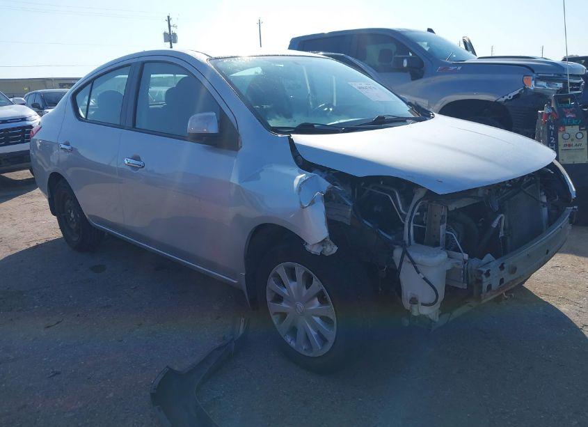 2013 Nissan Versa 1.6 SV (VIN 3N1CN7AP6DL874142) main photo