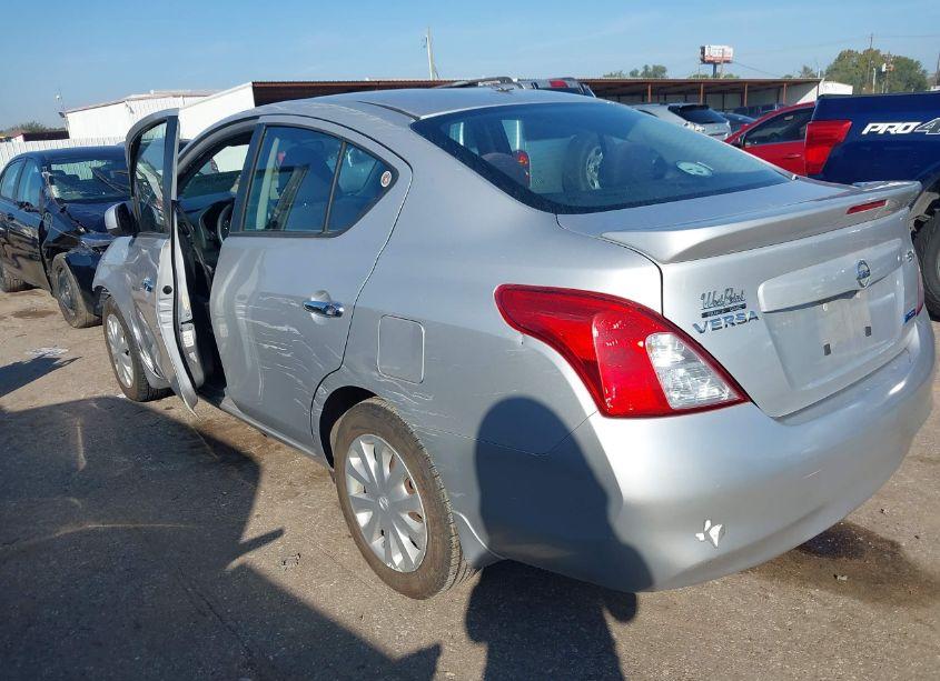 Photo 3 of 2013 Nissan Versa 1.6 SV (VIN 3N1CN7AP6DL874142)