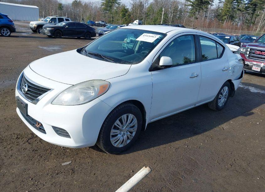 Photo 2 of 2013 Nissan Versa 1.6 SV (VIN 3N1CN7AP6DL875694)