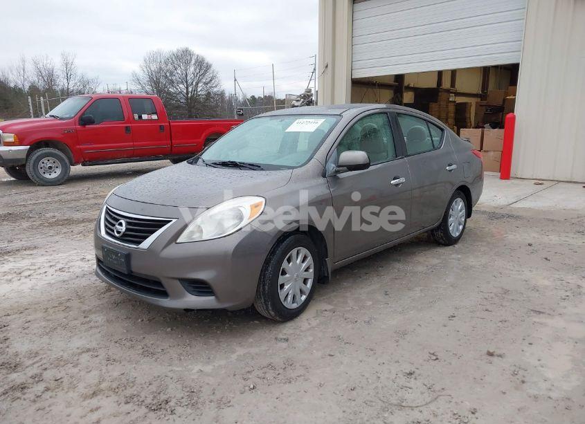 Photo 2 of 2014 Nissan Versa 1.6 SV (VIN 3N1CN7AP6EK464139)