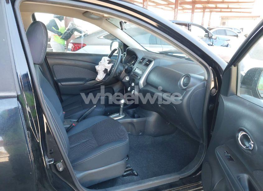 Photo 5 of 2014 Nissan Versa 1.6 SV (VIN 3N1CN7AP6EL800401)