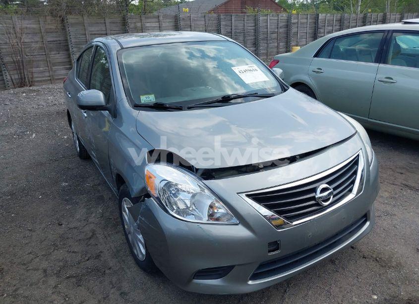 2014 Nissan Versa 1.6 SV (VIN 3N1CN7AP6EL817053) main photo