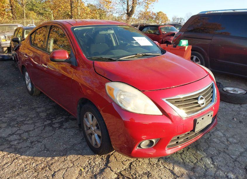 2014 Nissan Versa 1.6 SV (VIN 3N1CN7AP6EL825220) main photo