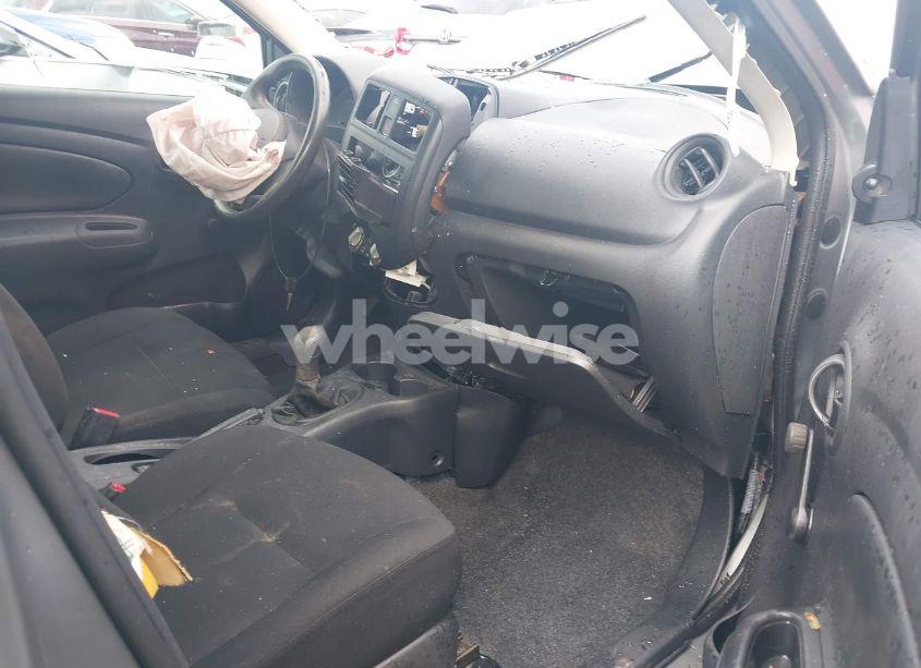 Photo 5 of 2014 Nissan Versa 1.6 S (VIN 3N1CN7AP6EL845547)