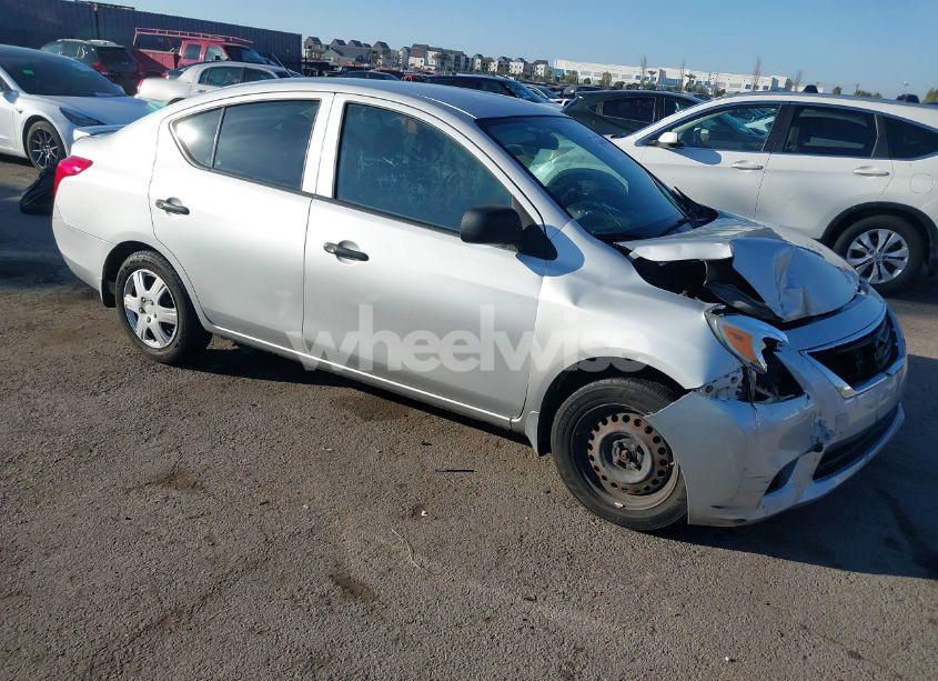 2014 Nissan Versa 1.6 S+ (VIN 3N1CN7AP6EL847332) main photo