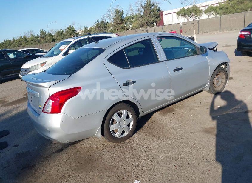 Photo 4 of 2014 Nissan Versa 1.6 S+ (VIN 3N1CN7AP6EL847332)