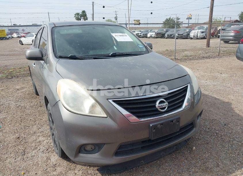 2014 Nissan Versa 1.6 SV (VIN 3N1CN7AP6EL854426) main photo