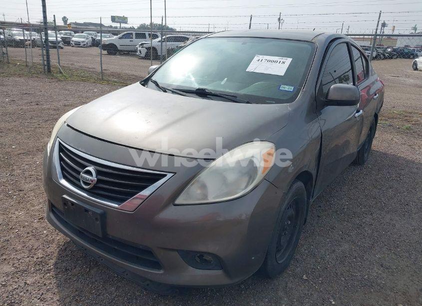 Photo 2 of 2014 Nissan Versa 1.6 SV (VIN 3N1CN7AP6EL854426)