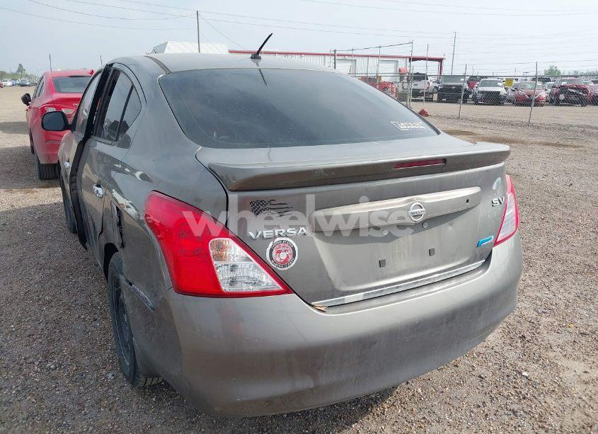 Photo 3 of 2014 Nissan Versa 1.6 SV (VIN 3N1CN7AP6EL854426)