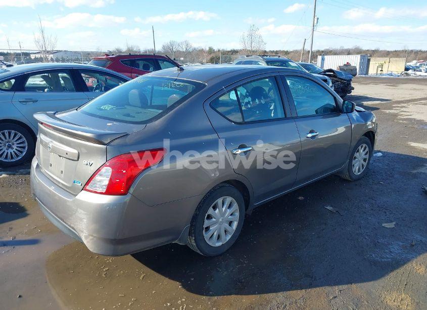 Photo 4 of 2015 Nissan Versa 1.6 SV (VIN 3N1CN7AP6FL819404)