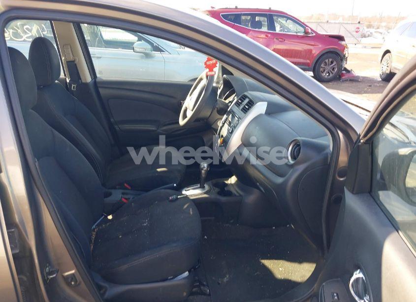 Photo 5 of 2015 Nissan Versa 1.6 SV (VIN 3N1CN7AP6FL819404)