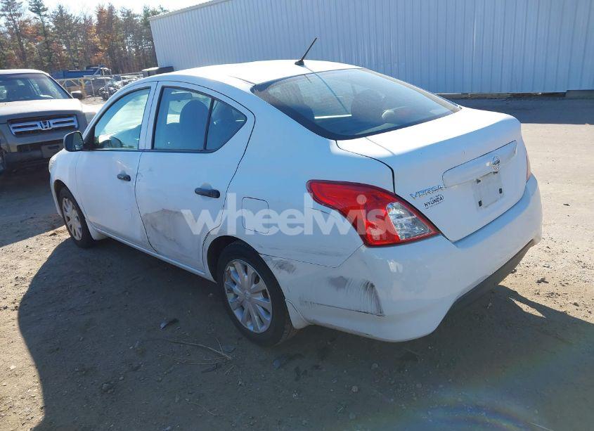 Photo 3 of 2015 Nissan Versa 1.6 S (VIN 3N1CN7AP6FL828197)