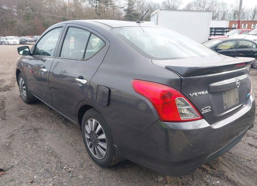 Photo 3 of 2015 Nissan Versa 1.6 SV (VIN 3N1CN7AP6FL828538)