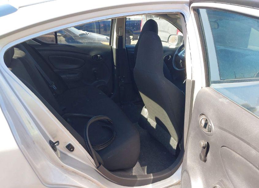 Photo 8 of 2015 Nissan Versa 1.6 S+ (VIN 3N1CN7AP6FL868327)