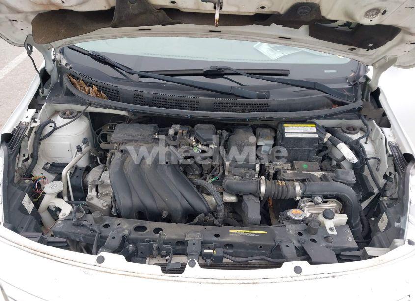 Photo 10 of 2015 Nissan Versa 1.6 S/1.6 S+/1.6 SL/1.6 SV (VIN 3N1CN7AP6FL879375)