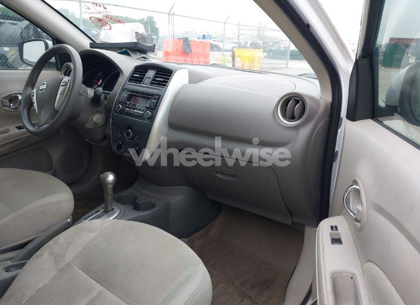 Photo 5 of 2015 Nissan Versa 1.6 S/1.6 S+/1.6 SL/1.6 SV (VIN 3N1CN7AP6FL879375)