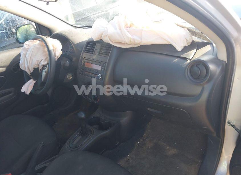 Photo 5 of 2015 Nissan Versa 1.6 S+ (VIN 3N1CN7AP6FL890859)