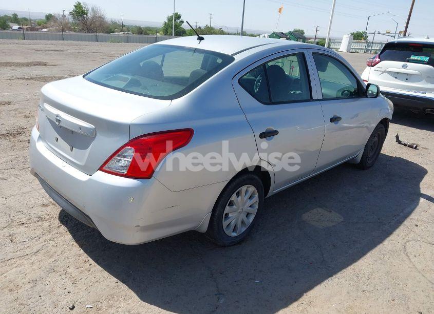 Photo 4 of 2015 Nissan Versa 1.6 S (VIN 3N1CN7AP6FL911452)