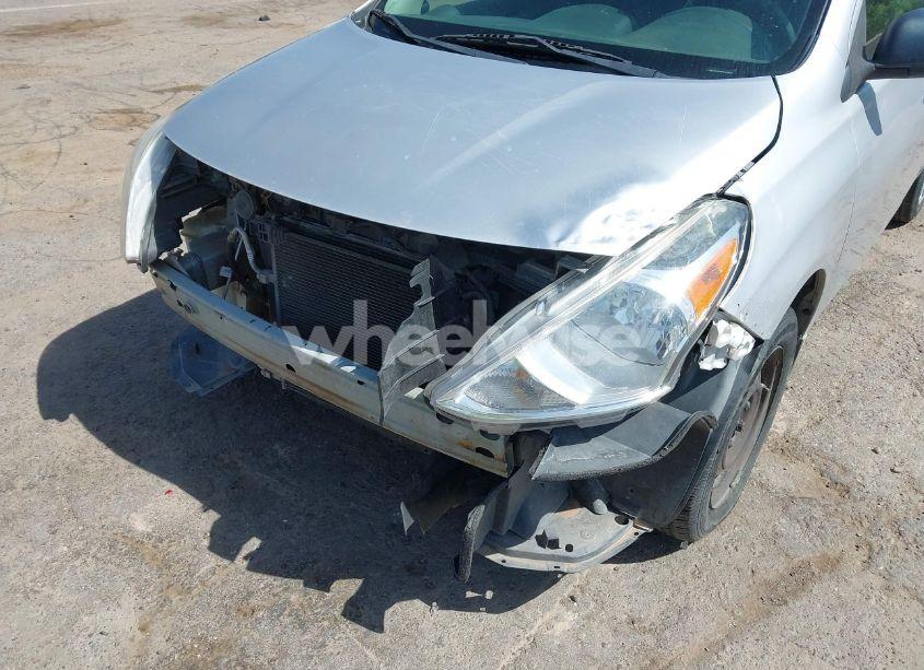 Photo 6 of 2015 Nissan Versa 1.6 S (VIN 3N1CN7AP6FL911452)