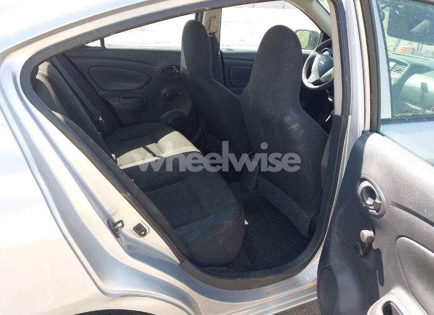 Photo 8 of 2015 Nissan Versa 1.6 S (VIN 3N1CN7AP6FL911452)