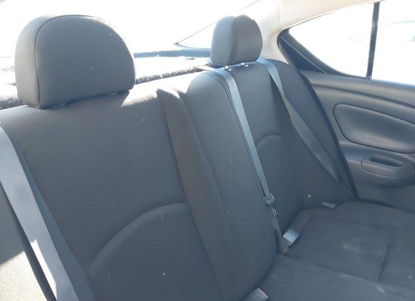 Photo 8 of 2015 Nissan Versa 1.6 S+ (VIN 3N1CN7AP6FL914920)