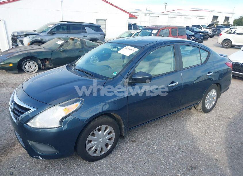 Photo 2 of 2015 Nissan Versa 1.6 SV (VIN 3N1CN7AP6FL948937)