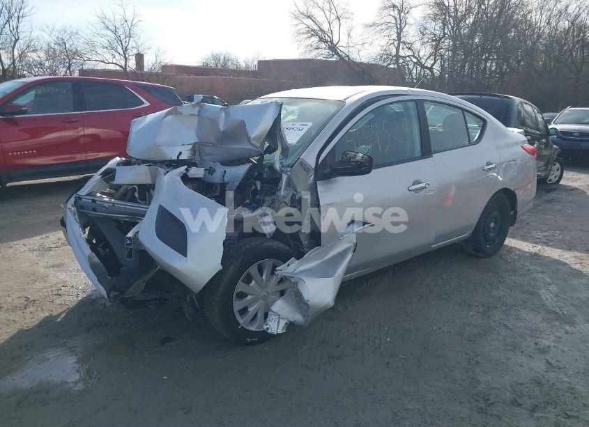 Photo 2 of 2016 Nissan Versa 1.6 SV (VIN 3N1CN7AP6GL883766)
