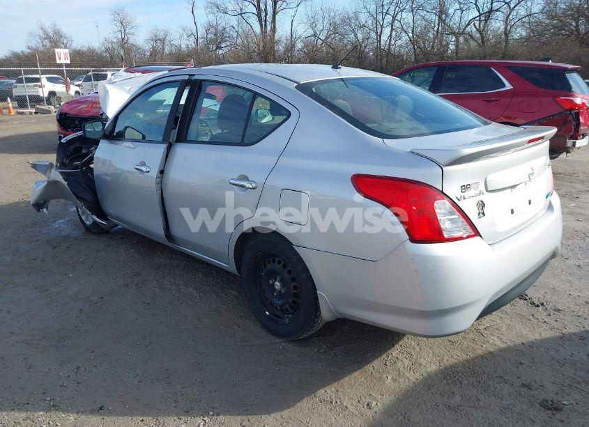 Photo 3 of 2016 Nissan Versa 1.6 SV (VIN 3N1CN7AP6GL883766)