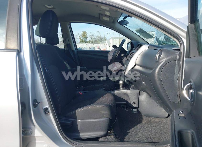 Photo 5 of 2016 Nissan Versa 1.6 SV (VIN 3N1CN7AP6GL883766)