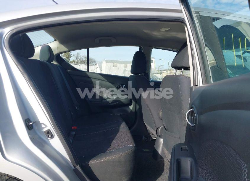 Photo 8 of 2016 Nissan Versa 1.6 SV (VIN 3N1CN7AP6GL883766)