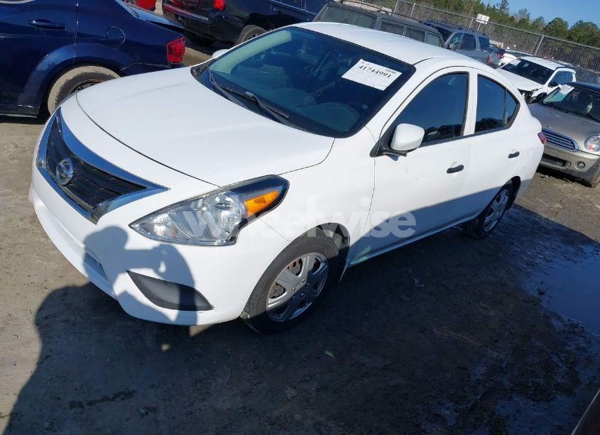 Photo 2 of 2016 Nissan Versa 1.6 S (VIN 3N1CN7AP6GL890538)