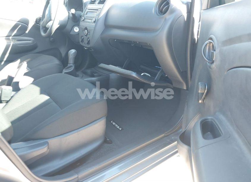 Photo 5 of 2016 Nissan Versa 1.6 S (VIN 3N1CN7AP6GL913820)