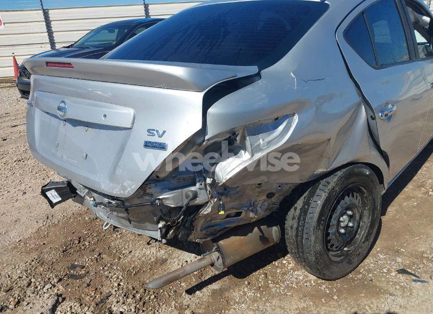 Photo 6 of 2017 Nissan Versa 1.6 SL (VIN 3N1CN7AP6HL816585)