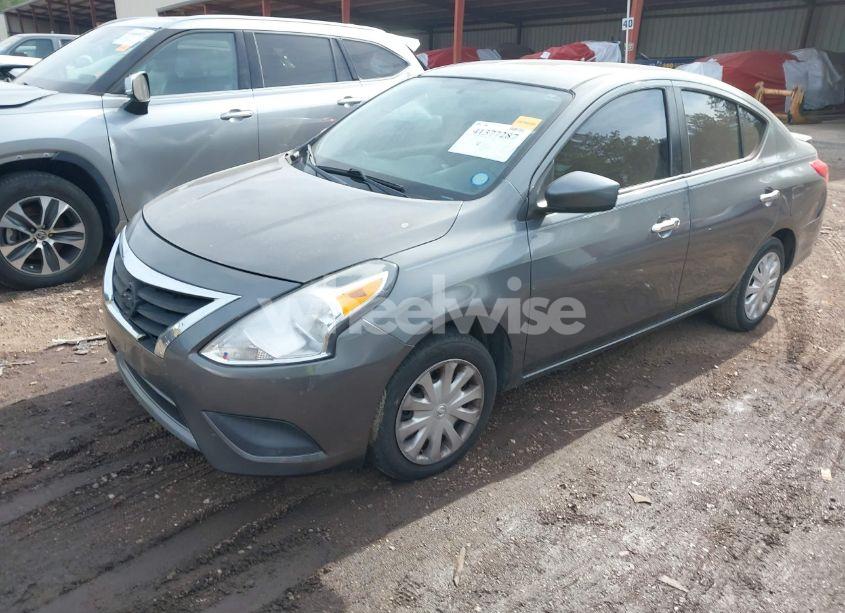 Photo 2 of 2017 Nissan Versa 1.6 SV (VIN 3N1CN7AP6HL827263)