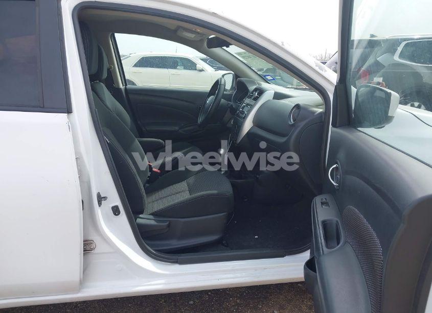 Photo 5 of 2017 Nissan Versa 1.6 SV (VIN 3N1CN7AP6HL839963)